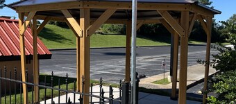 Country Hearth Inn & Suites Cartersville