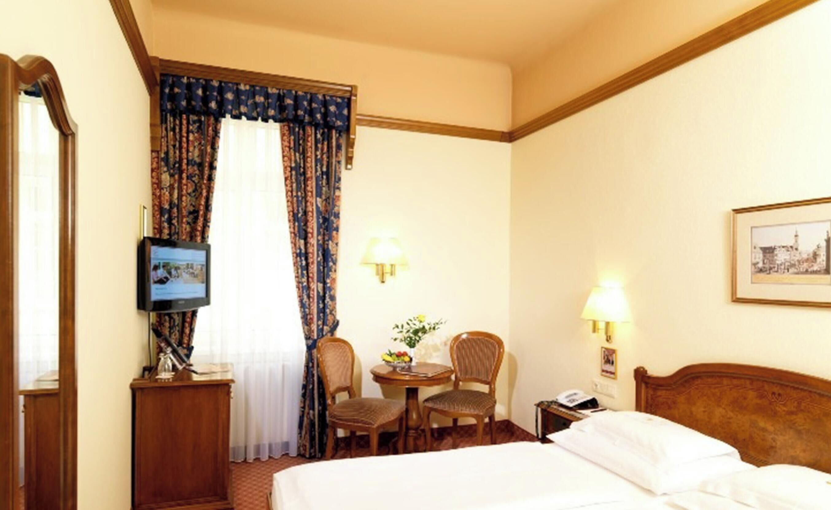 In-room safe, desk, free WiFi, bed sheets