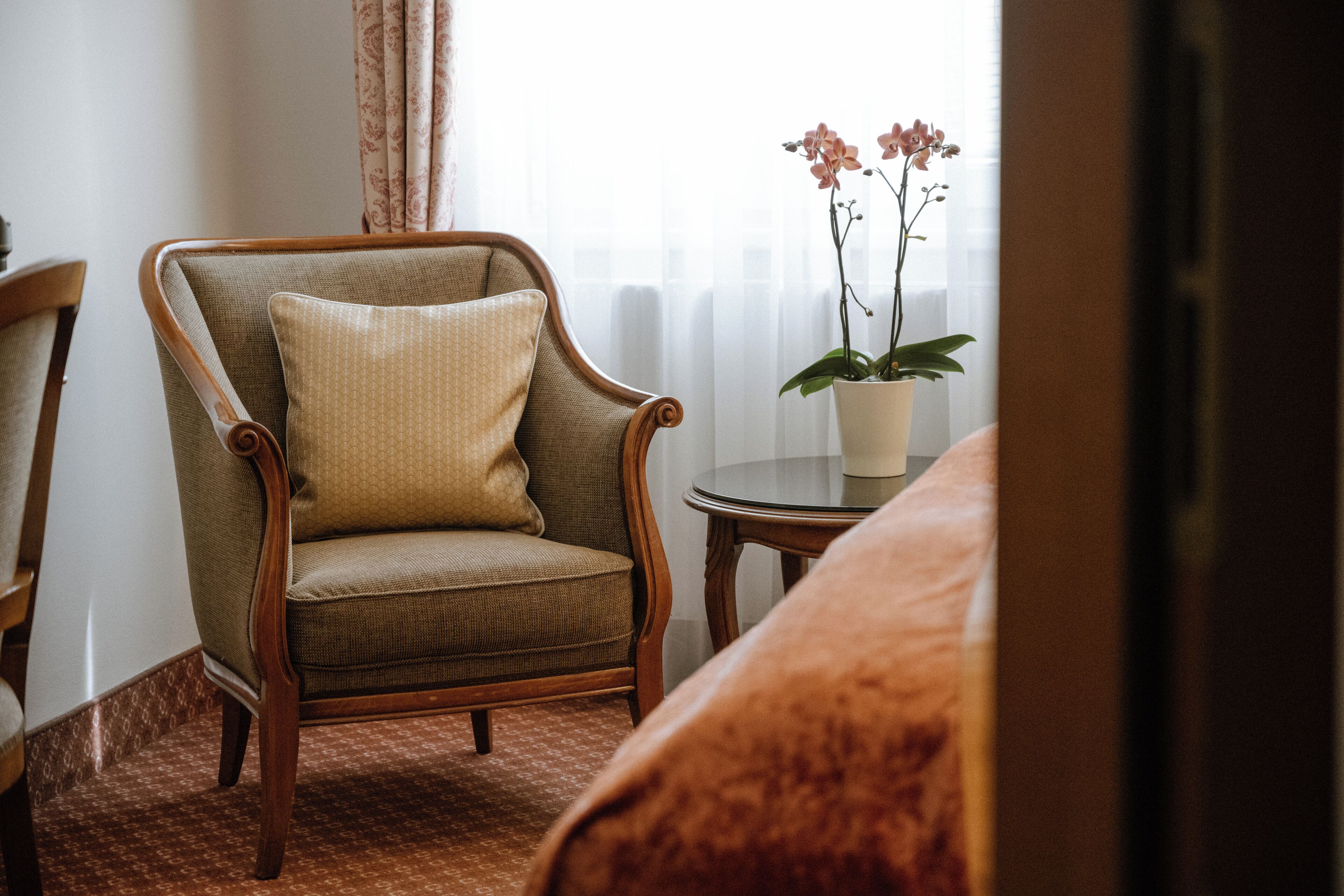 double room, courtyard view | 1 bedroom, in-room safe, desk, free wifi