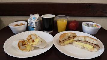 Desayuno continental incluido todos los días