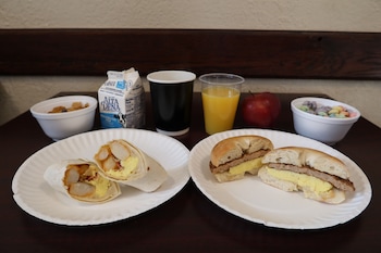 Free daily continental breakfast at GreenTree Inn Flagstaff