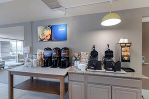 Free daily buffet breakfast - Comfort Inn & Suites Boulder (Boulder)