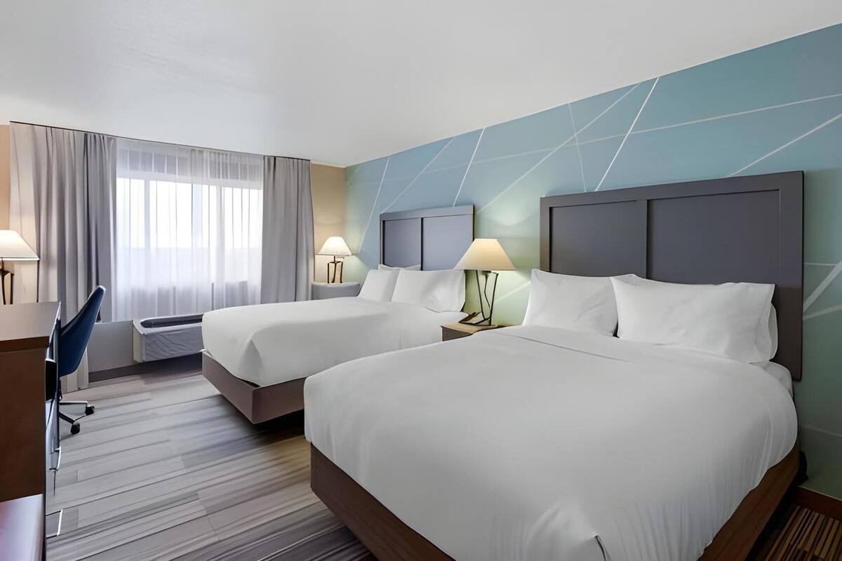 Egyptian cotton sheets, premium bedding, down duvets, pillow-top beds