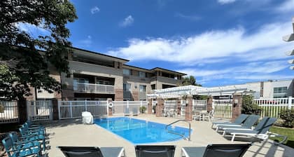 Comfort Inn & Suites Boulder
