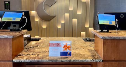 Comfort Inn & Suites Boulder