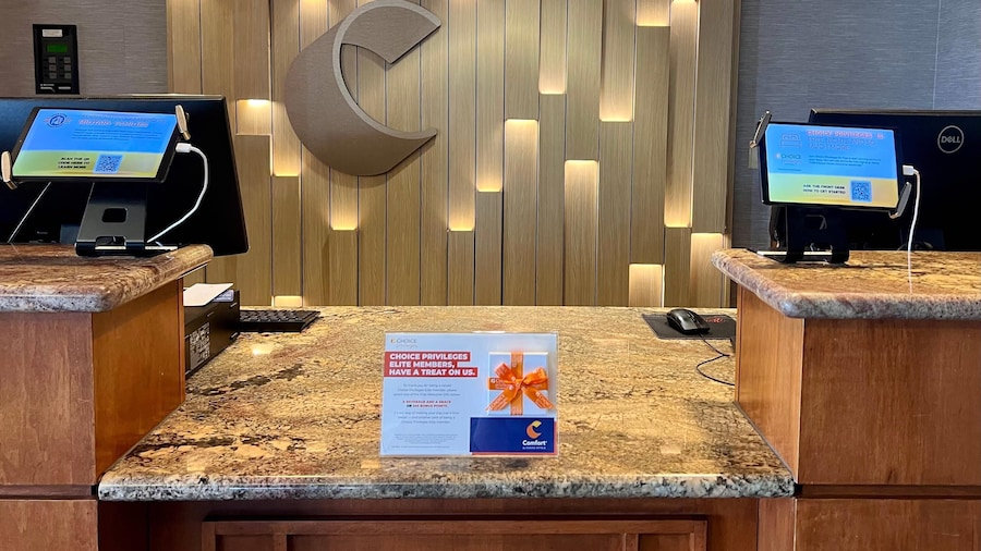 Comfort Inn & Suites Boulder