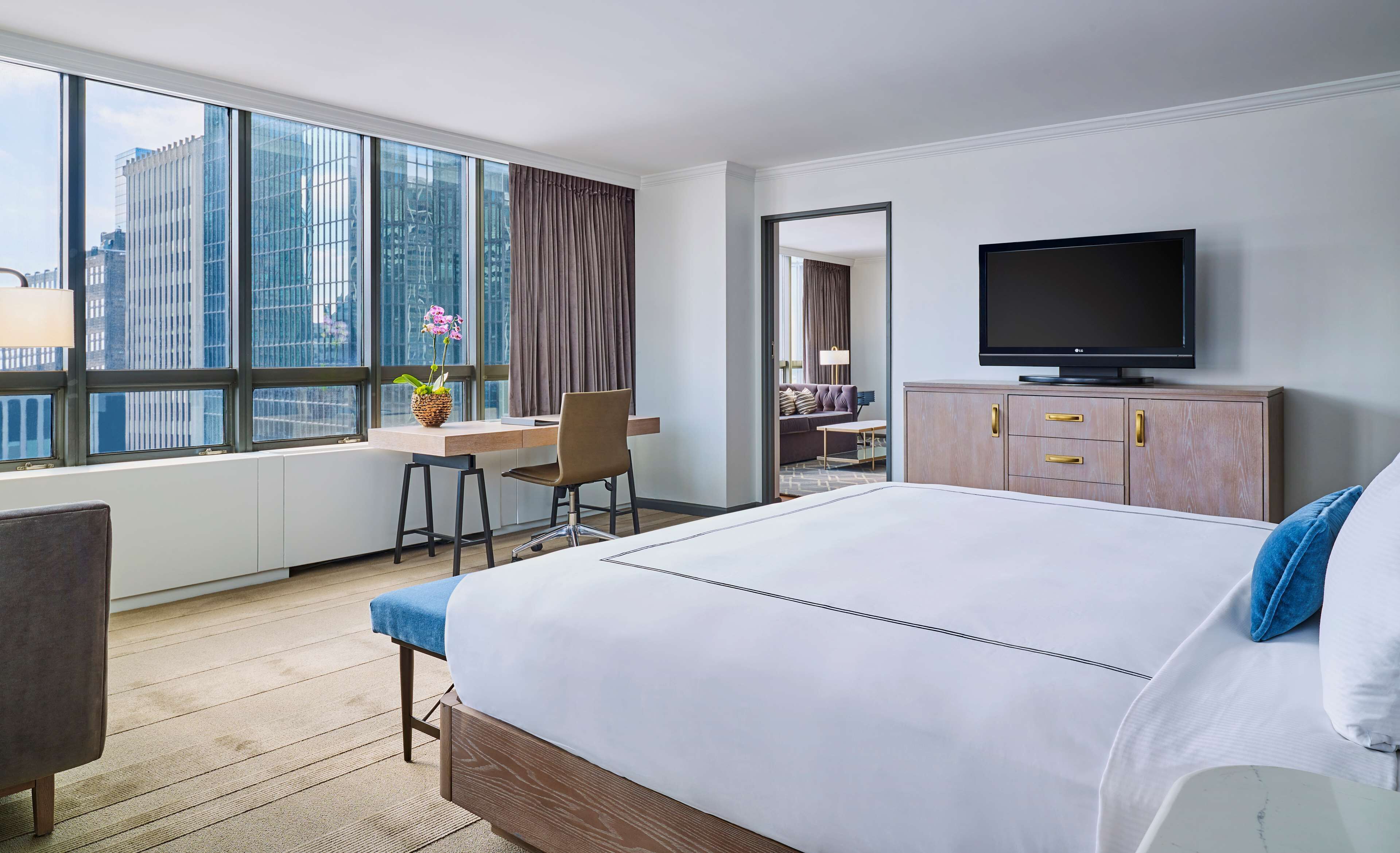 suite, 1 bedroom (foshay) | premium bedding, down duvets, pillow-top beds, in-room safe