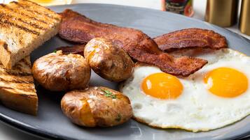 Daily full breakfast for a fee