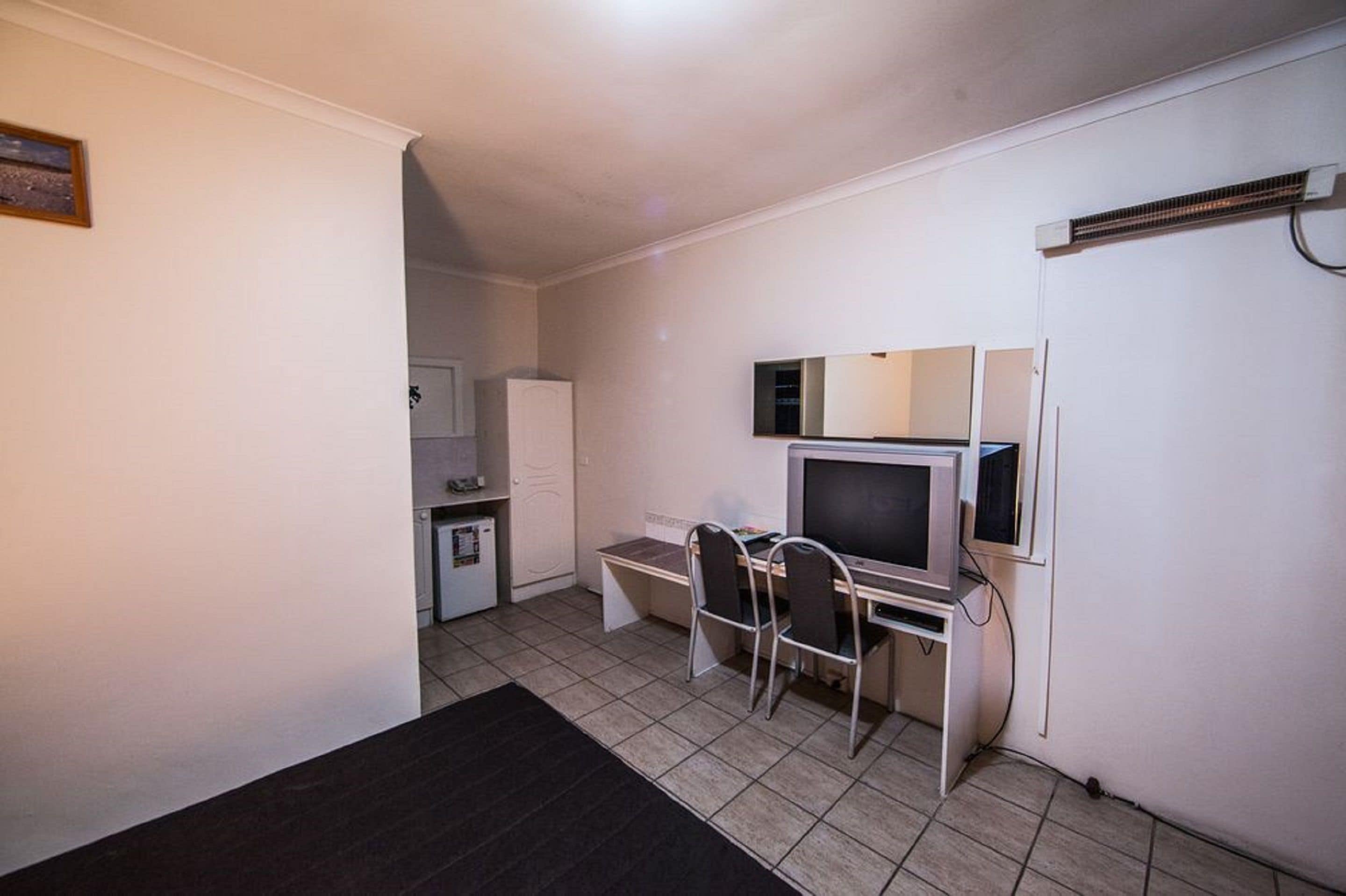 Photo - Elkira Court Motel