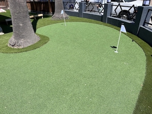 Sân golf mini