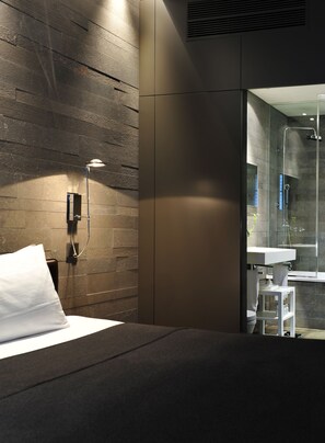 Premium bedding, Select Comfort beds, minibar, in-room safe - Hôtel Sezz Paris (Paris)