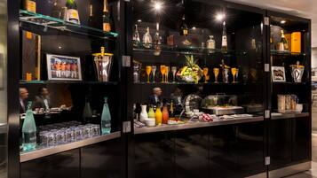 Daily buffet breakfast (EUR 18 per person)