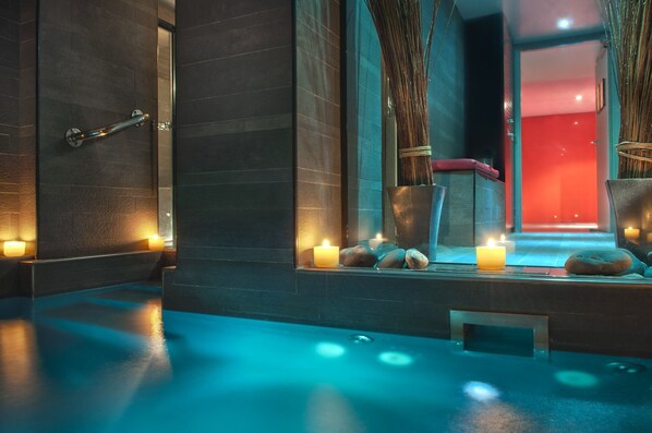 Pool - Hôtel Sezz Paris (Paris)