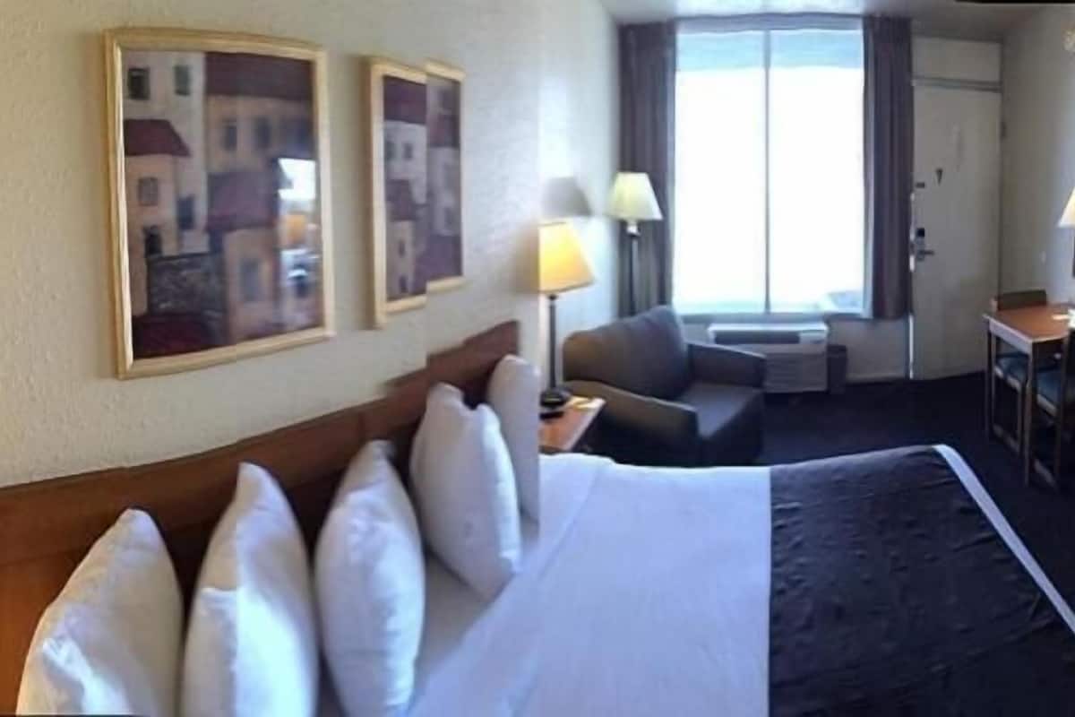 desk, iron/ironing board, free wifi, bed sheets