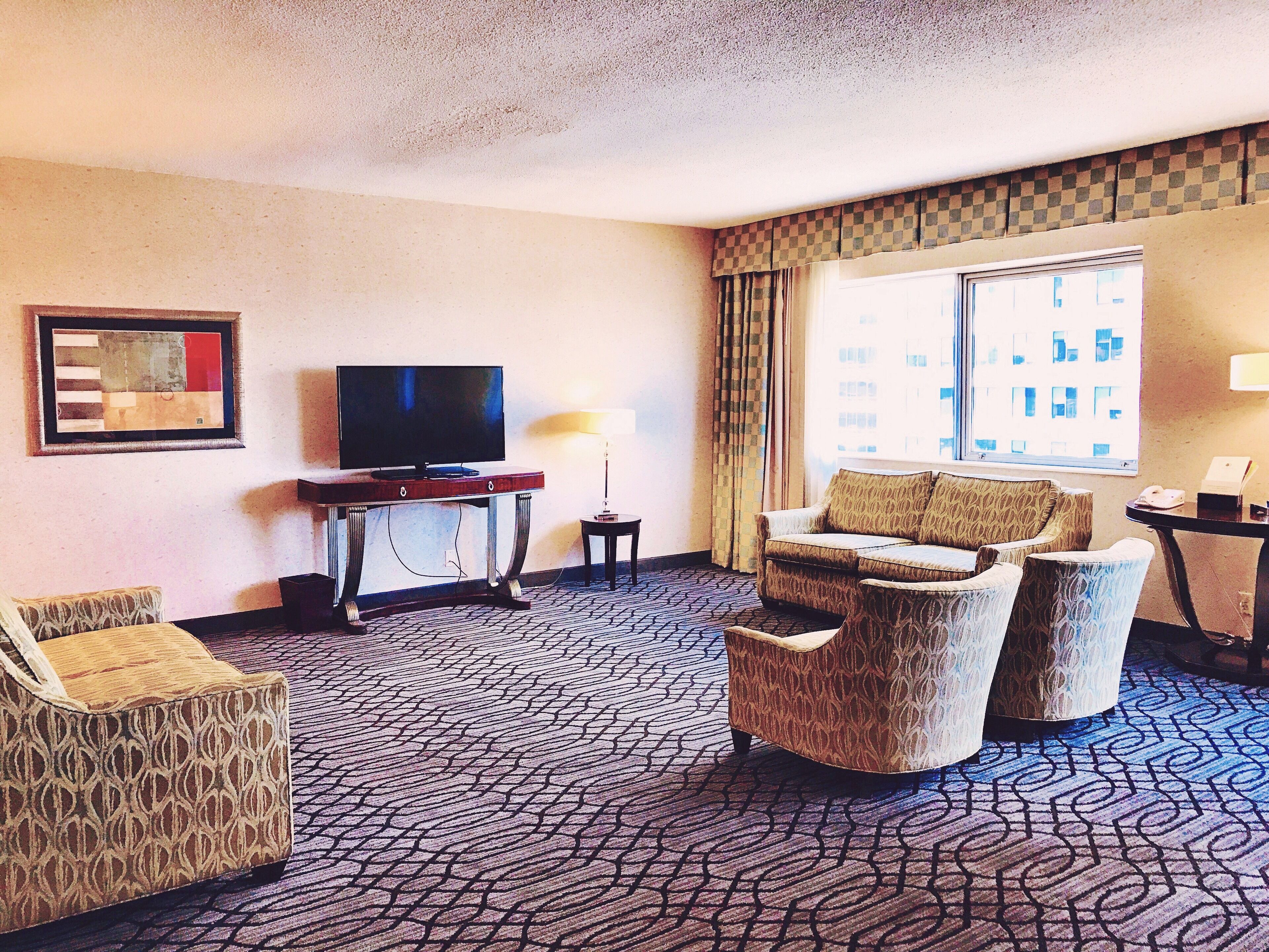 suite, 1 king bed (capital) | living area | 42-inch flat-screen tv with cable channels, tv, video game console
