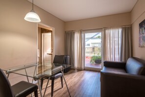 Suite | 1 chambre, minibar, coffre-fort, bureau