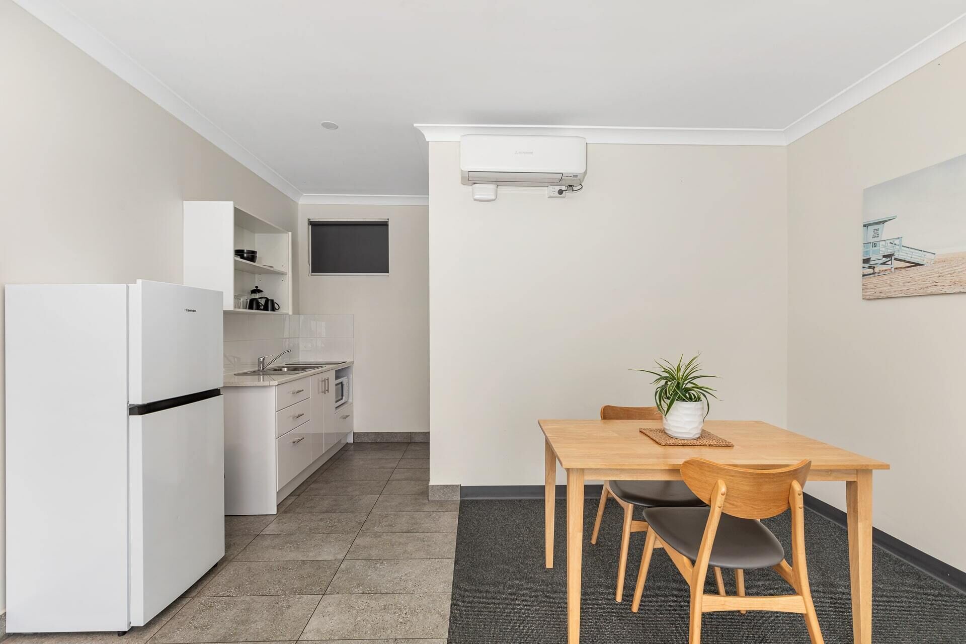 Superior Apartment, 1 Bedroom | In-room dining