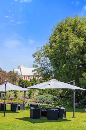 Exterior. Robe Central Motel