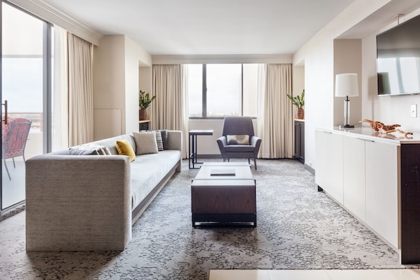 Suite, 1 Bedroom | Living area | 46-inch LED TV with cable channels, Smart TV, Netflix