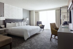 1 bedroom, Egyptian cotton sheets, premium bedding, pillow-top beds