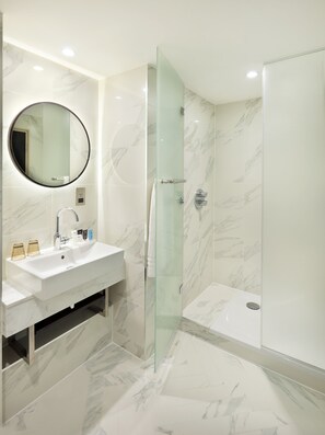 Suite (Hill Collection Suite) | Bathroom