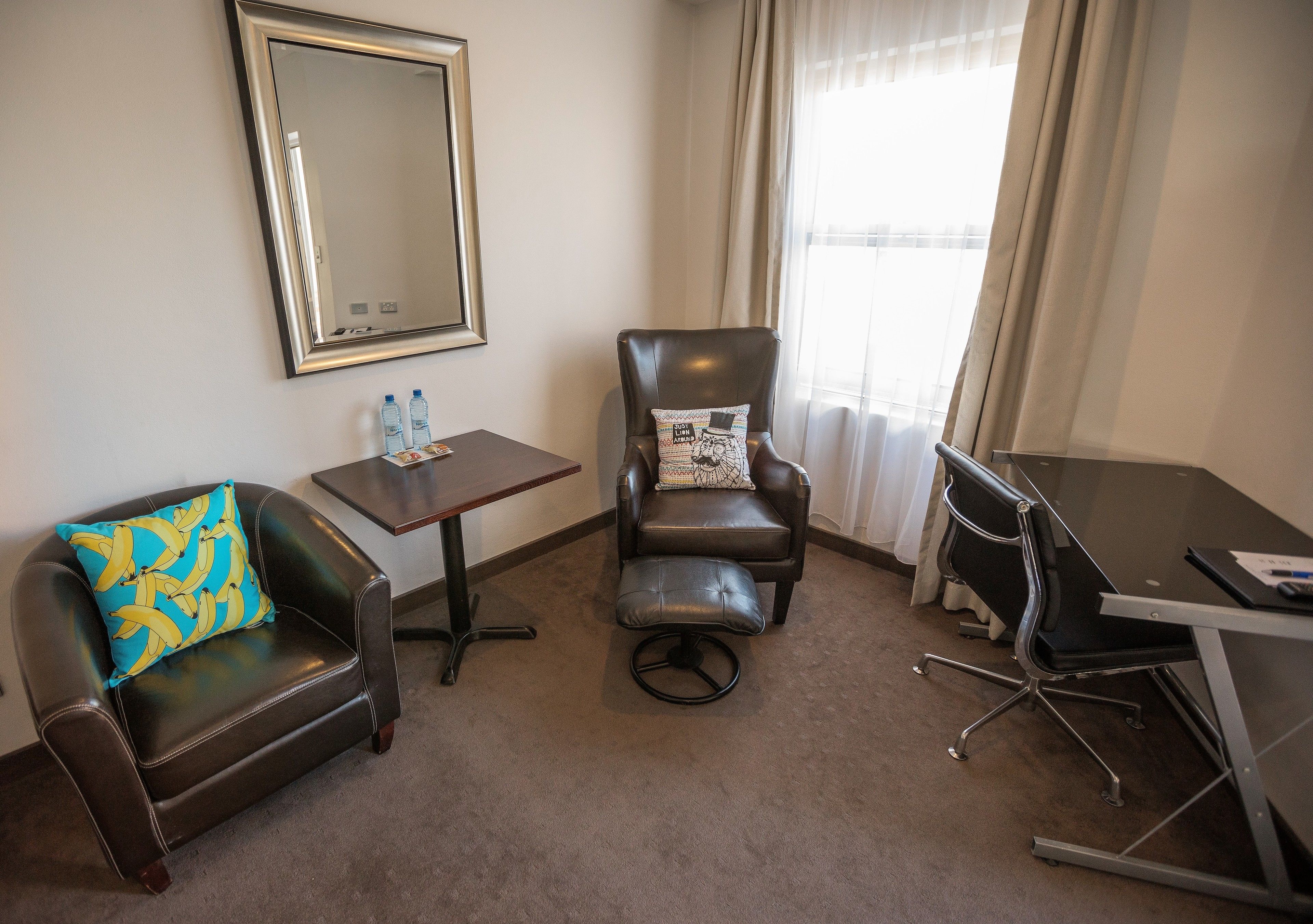 superior room, 1 king bed, non smoking, ground floor | premium bedding, pillow-top beds, minibar, in-room safe