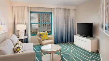 Suite, 1 King-Bett und Schlafsofa, Stadtblick | Wohnbereich