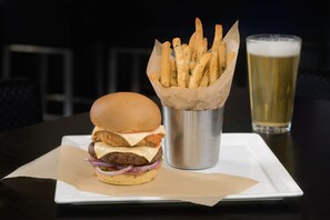 Huonepalvelu – illallinen