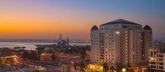 Embassy Suites by Hilton San Diego Bay Downtown