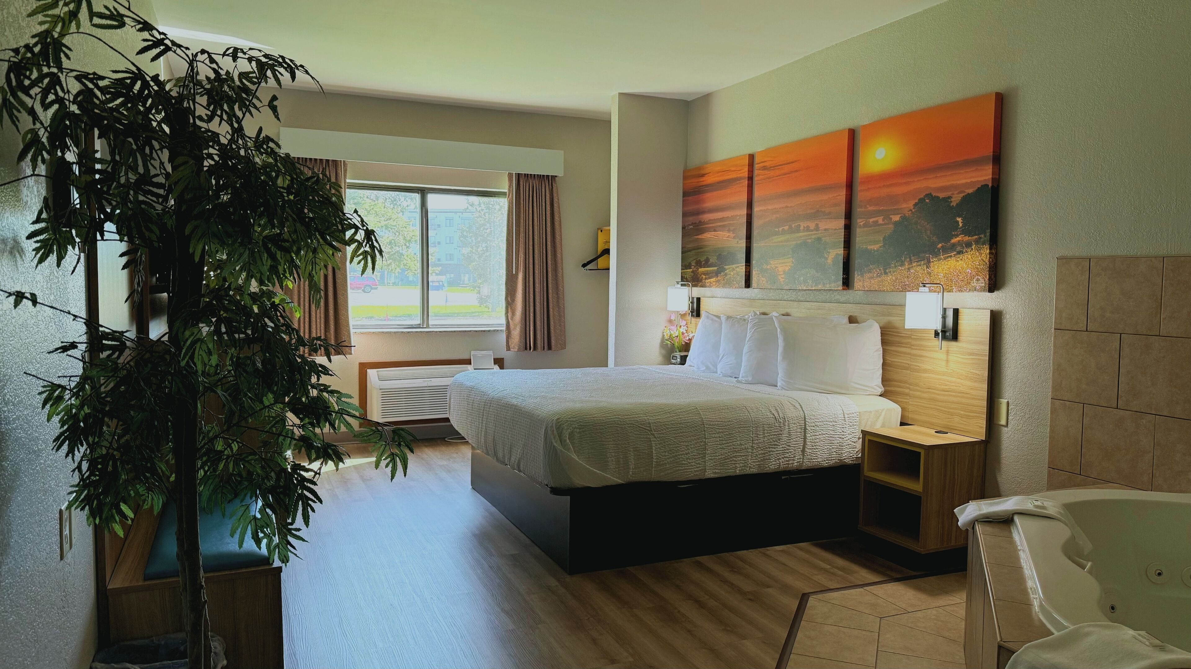 豪華開放式套房, 1 張特大雙人床, 非吸煙房 | 按摩浴缸