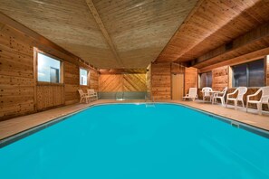 Indoor pool - Days Inn by Wyndham Mankato (Mankato)