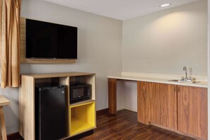 Business Room, 1 King Bed, Non Smoking