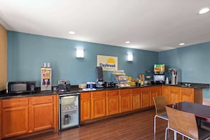 Free daily continental breakfast