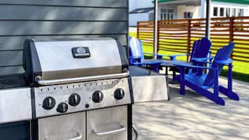 BBQ/ํผํฌ๋ ๊ณต๊ฐ