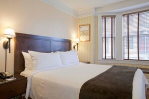 Premium bedding, minibar, in-room safe, iron/ironing board