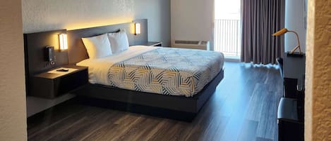 Desk, laptop workspace, free WiFi