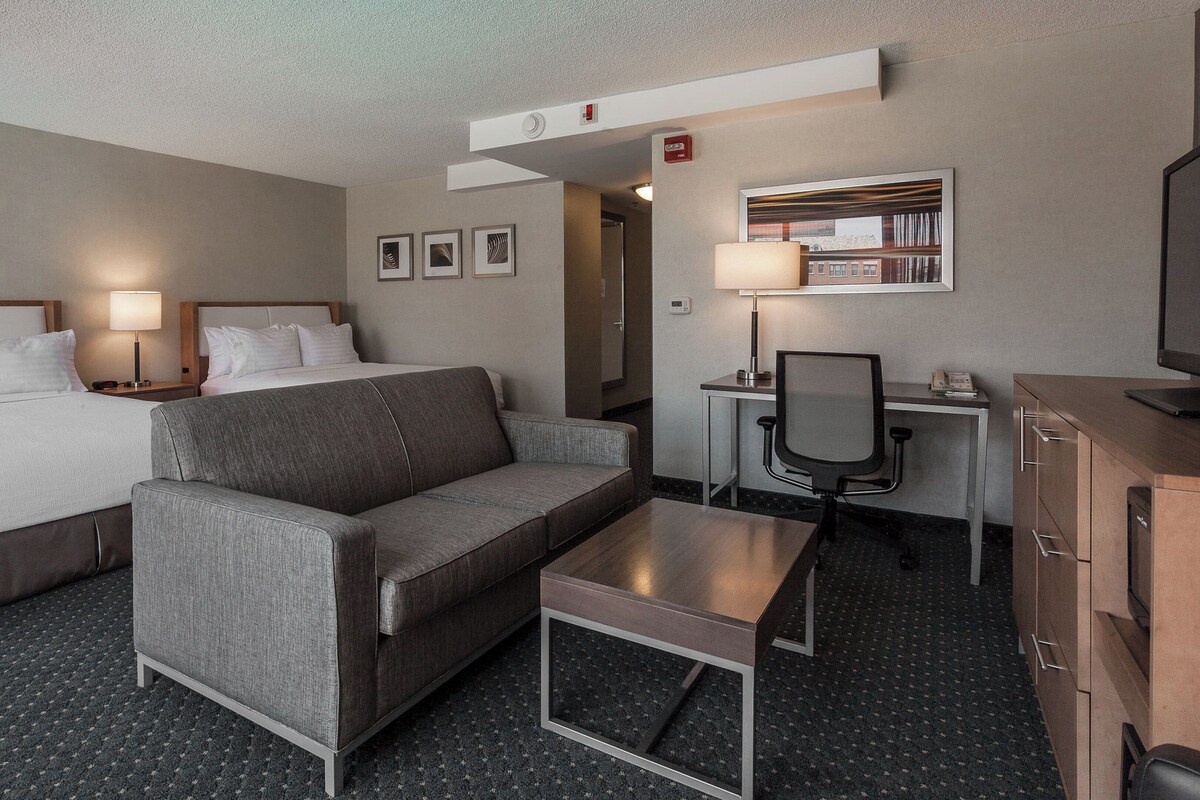 Standard Room, 2 Queen Beds, Hearing Accessible | Premium bedding, pillowtop beds, in-room safe, desk