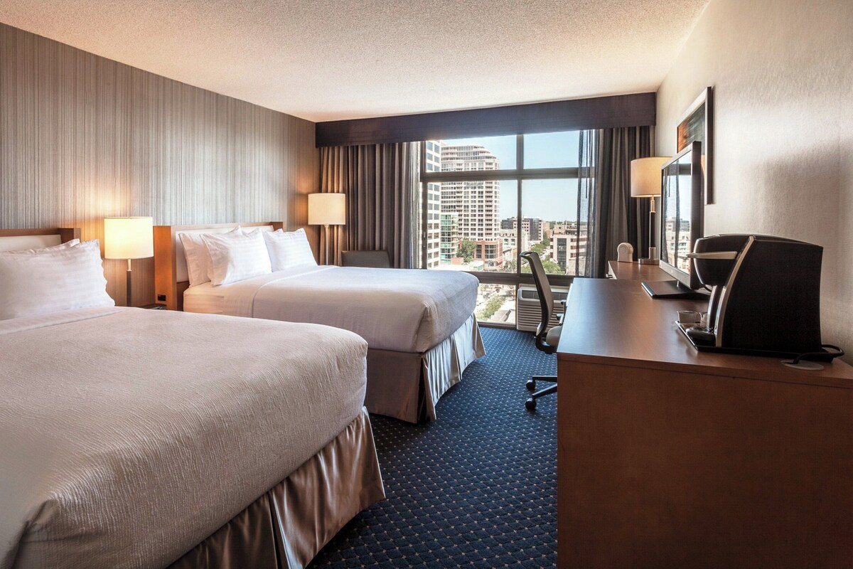 Premium bedding, pillowtop beds, in-room safe, desk