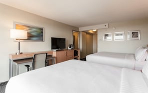 Premium bedding, pillowtop beds, in-room safe, desk - Holiday Inn Chicago North-Evanston by IHG (Evanston)