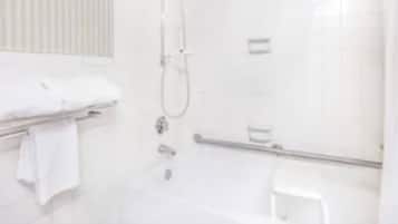 Bañera con ducha, cabezal de ducha con hidromasaje