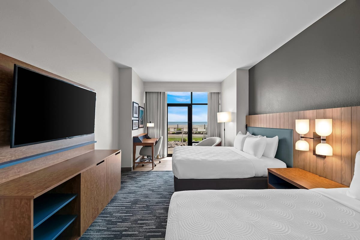 Room, 2 Queen Beds, Oceanfront (NonSmoking), Ground Floor