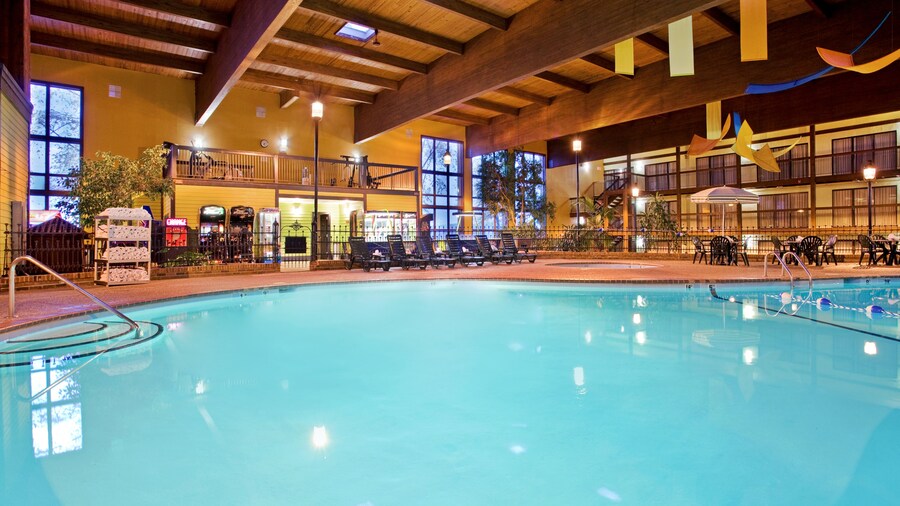 Holiday Inn St. Louis West Six Flags by IHG