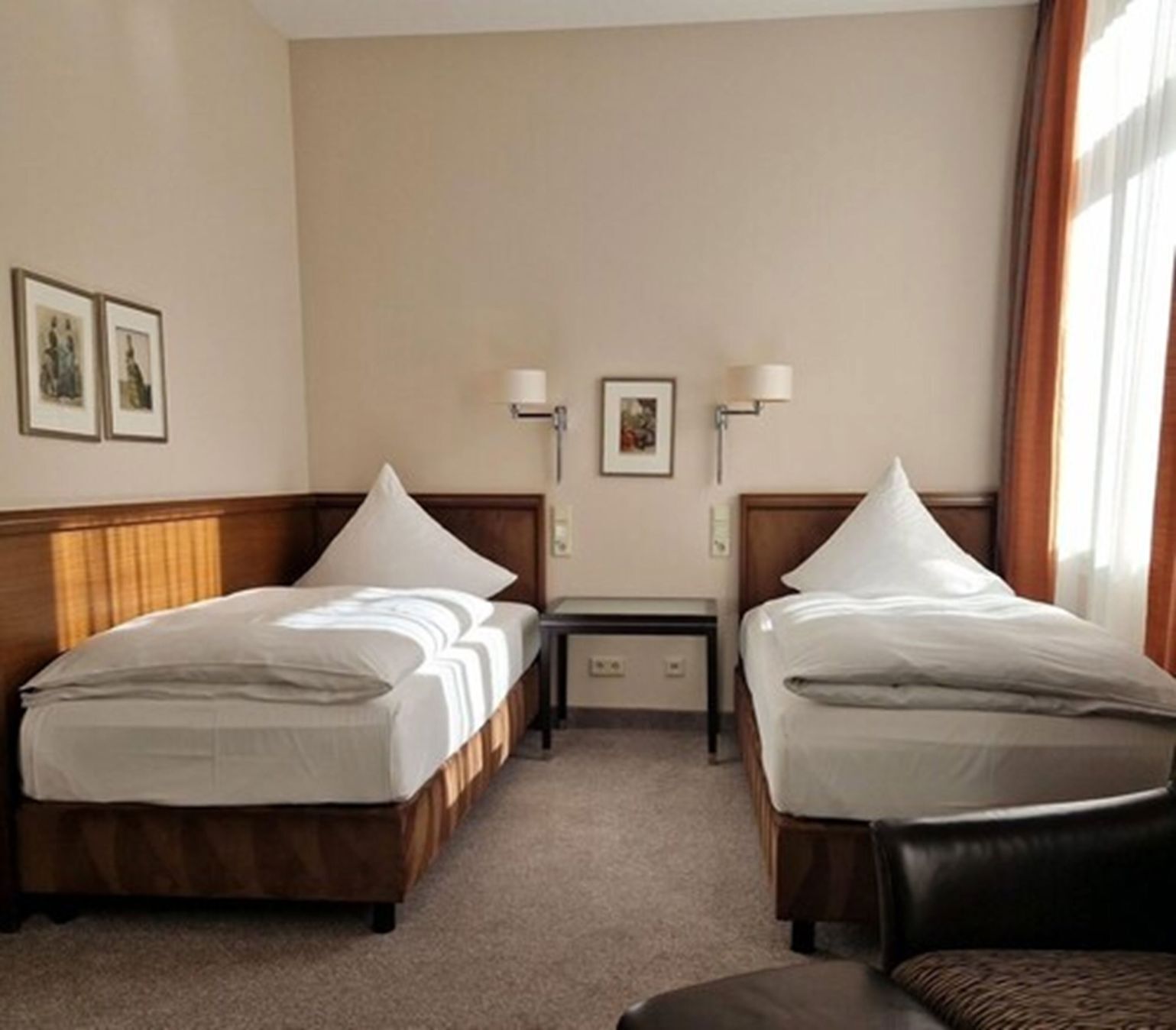 Hypo-allergenic bedding, minibar, in-room safe, desk