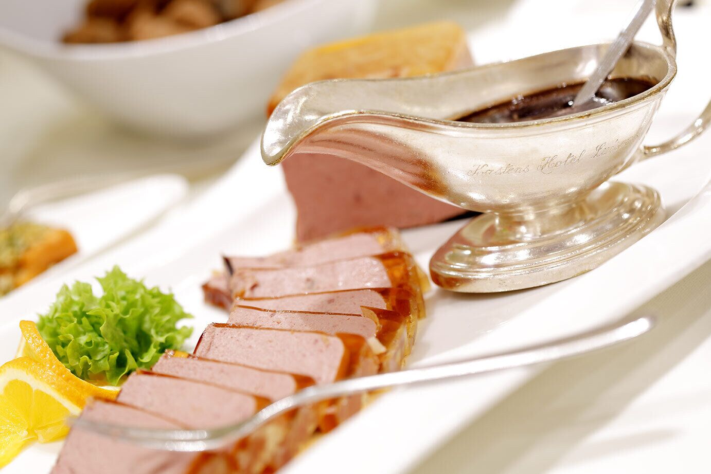 daily buffet breakfast (eur 32 per person)