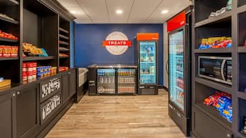 Snack bar