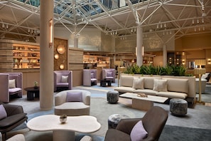 Lobby-Lounge