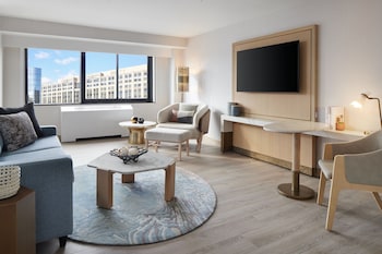 Presidential Suite, 1 Bedroom, Non Smoking | Living area | 19-inch flat-screen TV with cable channels, TV, pay movies at The Westin DC Downtown