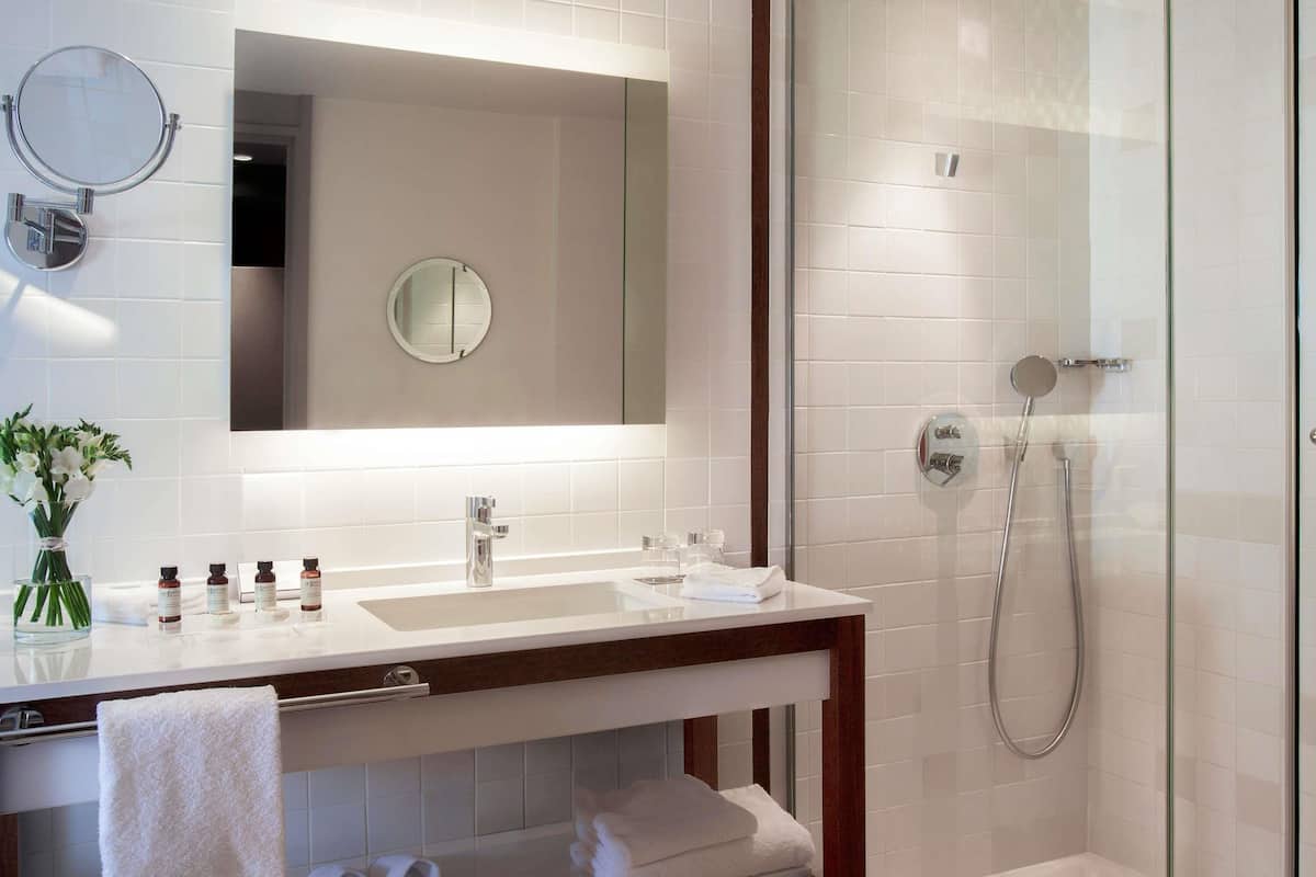 Ropa de cama de alta calidad y colchones con pillow-top