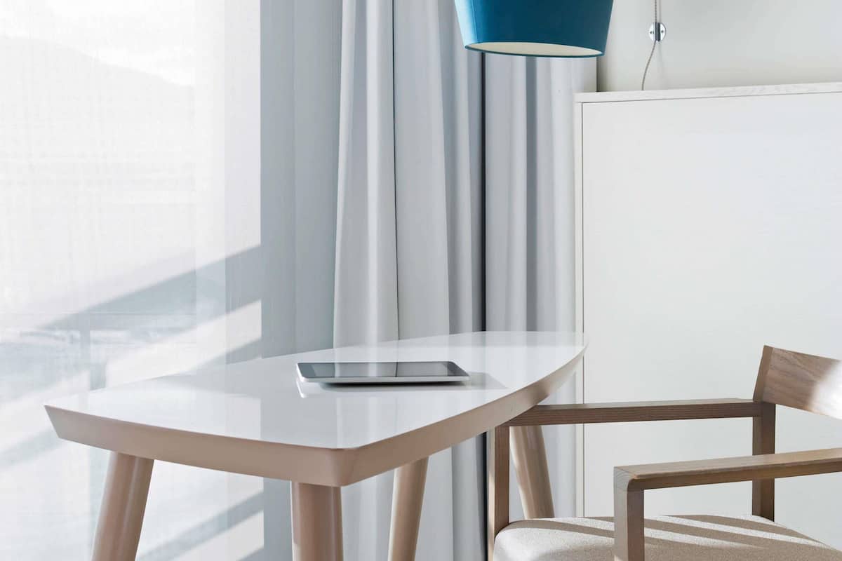 Ropa de cama de alta calidad y camas con pillow-top