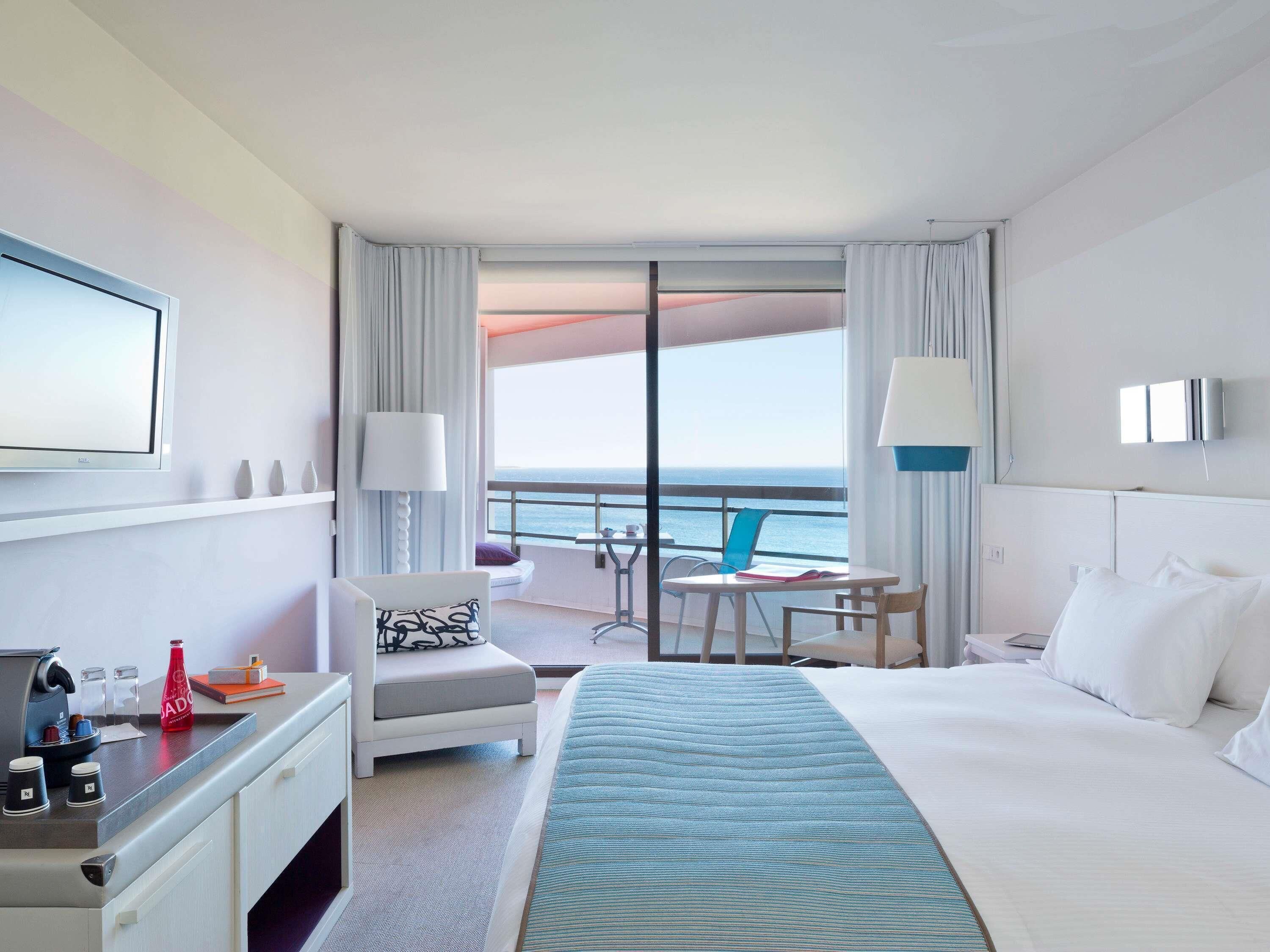 Deluxe Room, 1 King Bed, Terrace, Sea View | Premium bedding, pillow-top beds, in-room safe, desk